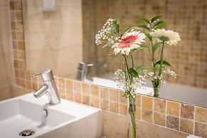 Caneiros Luxury House & Suites