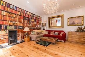 Sherlocks Hidden Home