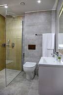 Putney Hotel