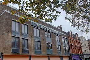 Putney Hotel