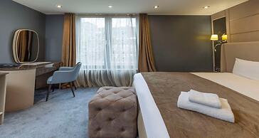 Putney Hotel