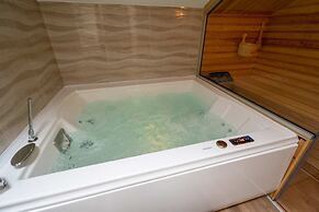 OLYMPUS VIEW Rooms Sauna & Spa