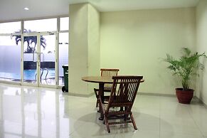 OYO 266 Margonda Residence 5