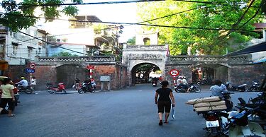 A25 Hotel - 15 Hang Than