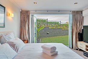 Elegant Sea-View Villa on the Northshore