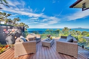 Elegant Sea-View Villa on the Northshore