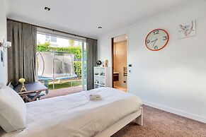 Elegant Sea-View Villa on the Northshore