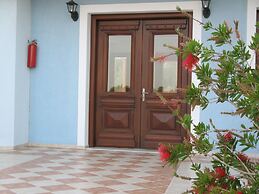 Kyma  Hotel