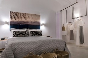 3 Caves Villa by Caldera Houses