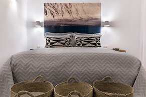 3 Caves Villa by Caldera Houses