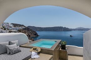 3 Caves Villa by Caldera Houses