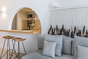 3 Caves Villa by Caldera Houses