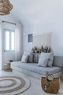 3 Caves Villa by Caldera Houses