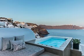 3 Caves Villa by Caldera Houses