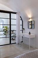 3 Caves Villa by Caldera Houses