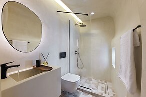 Annouso Villa by Caldera Houses