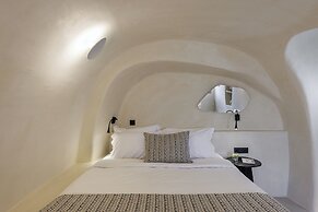 Annouso Villa by Caldera Houses