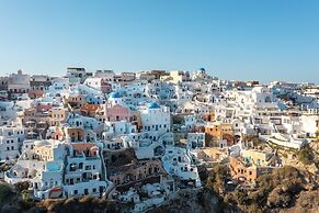 Annouso Villa by Caldera Houses