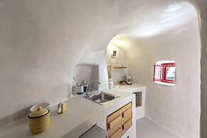 White Cave Villa by Caldera Houses