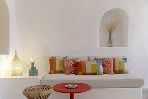 White Cave Villa by Caldera Houses