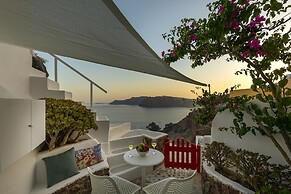 White Cave Villa by Caldera Houses