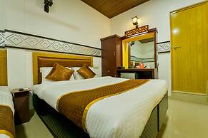 OYO 19587 Chembil Residency