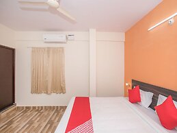 OYO 10480 Hotel PMR