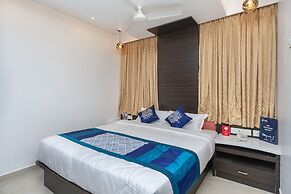 Capital O 18946 Admire Suit Hospitality