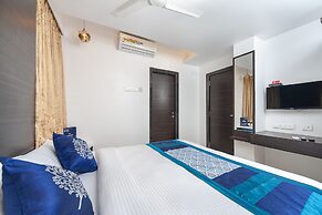 Capital O 18946 Admire Suit Hospitality