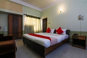 OYO 16396 Riverview Guest House