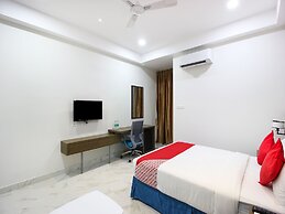 OYO 13219 Sri Rama Excellency