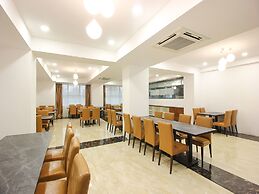 OYO 13219 Sri Rama Excellency