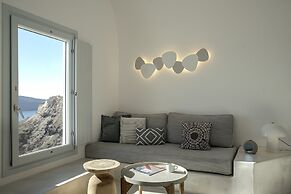 Big Blue Villa by Caldera Houses