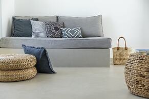 Big Blue Villa by Caldera Houses