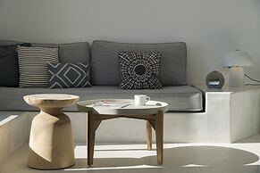 Big Blue Villa by Caldera Houses