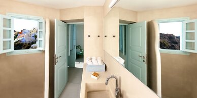 Big Blue Villa by Caldera Houses