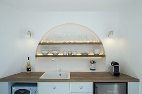 Big Blue Villa by Caldera Houses