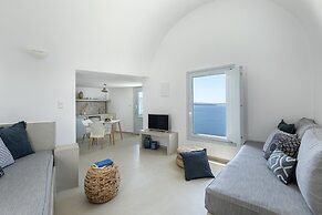 Big Blue Villa by Caldera Houses