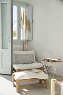 Big Blue Villa by Caldera Houses