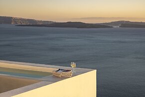 Big Blue Villa by Caldera Houses