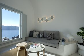 Big Blue Villa by Caldera Houses