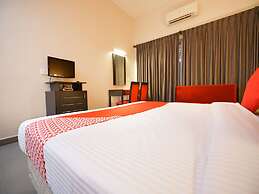 Capital O 15754 Mookkannoor Tourist Home