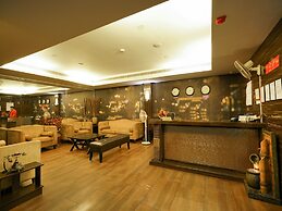 Capital O 15754 Mookkannoor Tourist Home