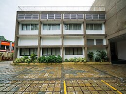 Capital O 15754 Mookkannoor Tourist Home