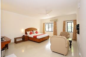 Capital O 19742 Hotel Dona Castle