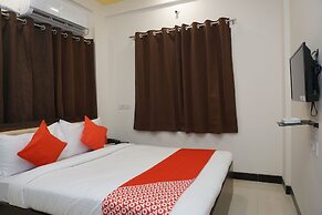 OYO 22963 White Castle Heritage