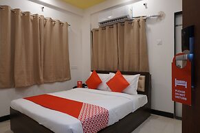 OYO 22963 White Castle Heritage