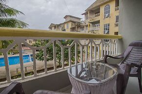 OYO 22200 Home Pool View 1bhk Siolim