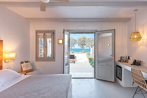 Paros Comfy Suites