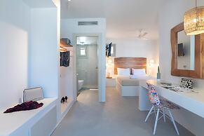 Paros Comfy Suites